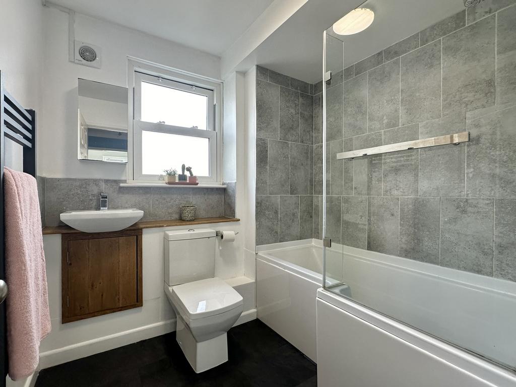 Listing 721600 0016 15a354a2
