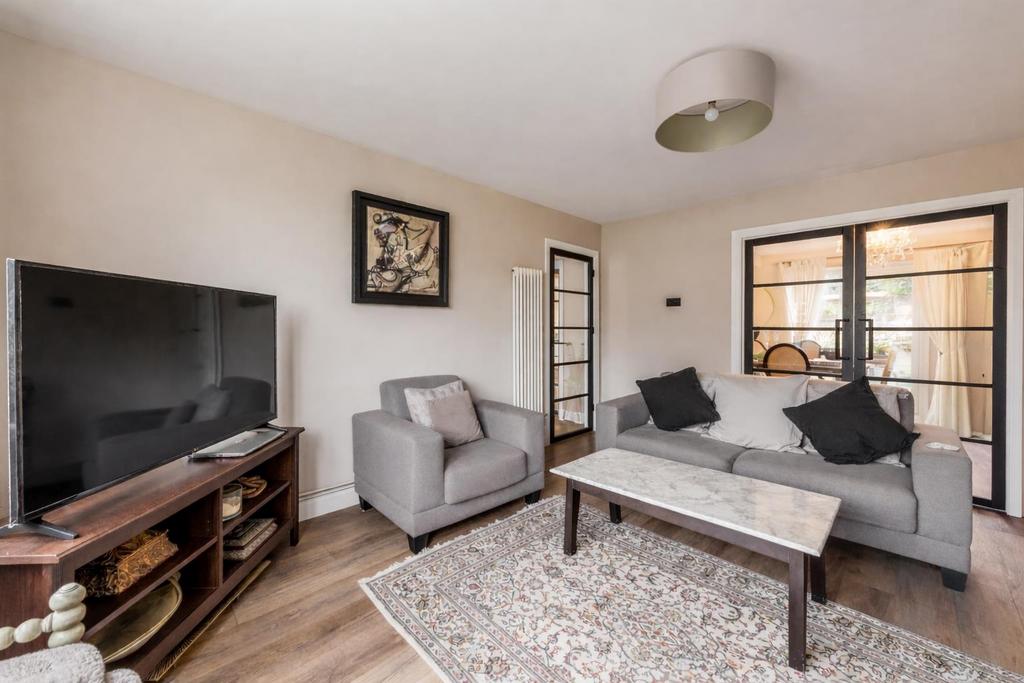Livingroom2.png