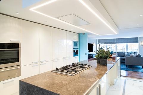 3 bedroom apartment to rent, Young Street, London W8