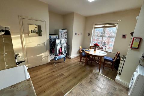 undefined, North Hill Road, Leeds LS6