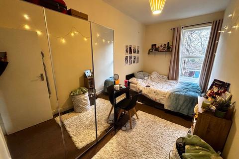 undefined, North Hill Road, Leeds LS6
