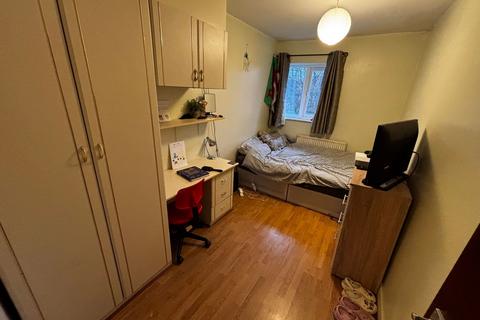 undefined, Pennington Court, Leeds LS6