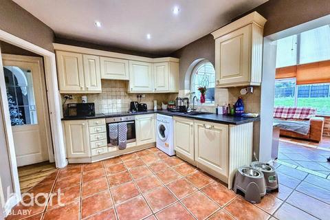 3 bedroom semi-detached house for sale, Willow Park Drive, Wigston