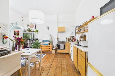 1 bedroom flat for sale, West Green Road, London