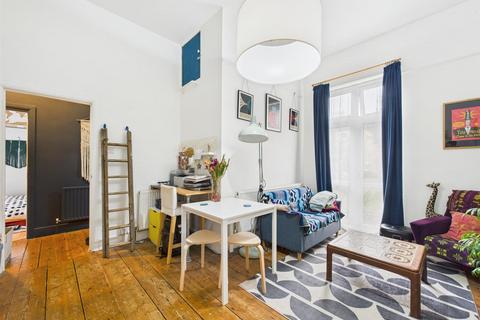 1 bedroom flat for sale, West Green Road, London