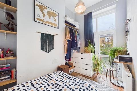 1 bedroom flat for sale, West Green Road, London
