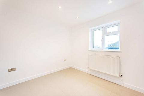 2 bedroom flat for sale, Perryn Road, East Acton, London, W3