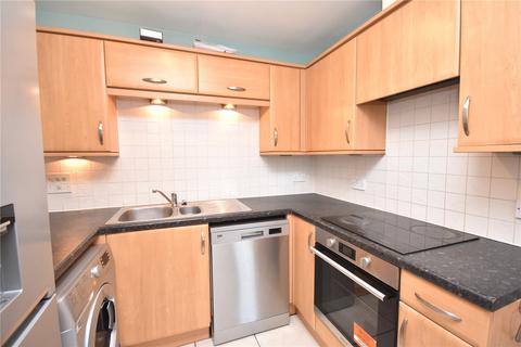 2 bedroom flat to rent, Coy Court, Buckinghamshire HP20