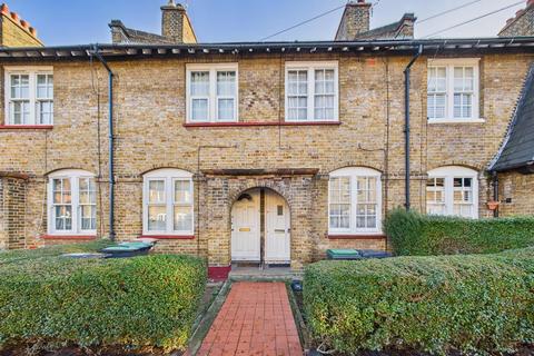 2 bedroom terraced house for sale, Cumberton Road, London