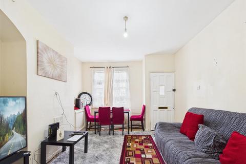 2 bedroom terraced house for sale, Cumberton Road, London
