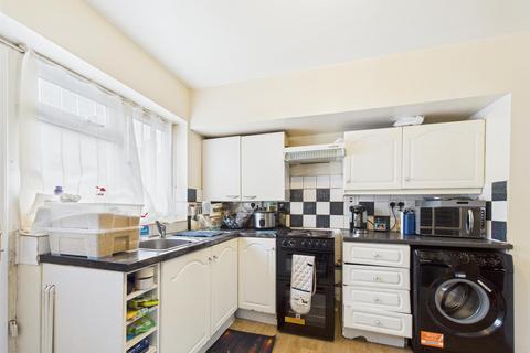 2 bedroom terraced house for sale, Cumberton Road, London