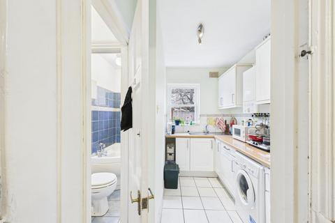 undefined, Rosebery Avenue, London