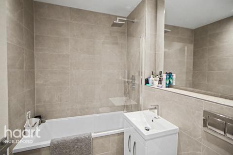 1 bedroom flat to rent, Ladymead, Guildford