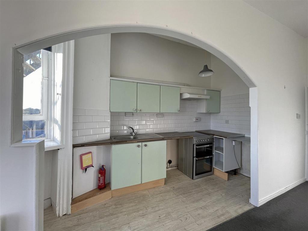 Kitchen 2