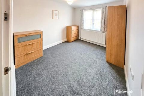 3 bedroom apartment to rent, Carlton Avenue, Harrow, HA3