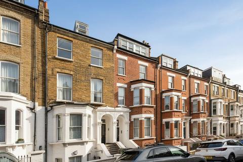 2 bedroom flat for sale, Denning Road, Hampstead, London, NW3