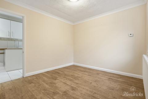 2 bedroom semi-detached house for sale, Fairville Mews, Westcliff-on-sea, SS0 9
