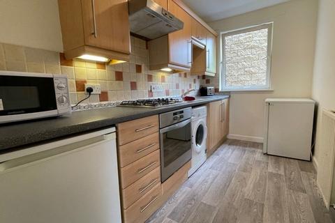 2 bedroom flat to rent, Dryden Gait, Edinburgh EH7