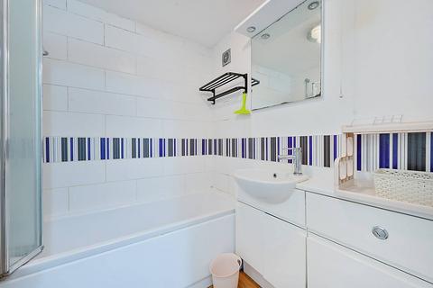undefined, Avenue Road, London, Acton, London, W3