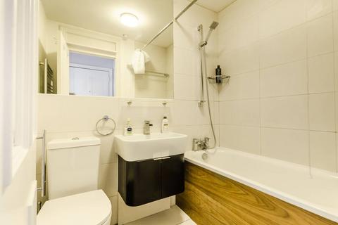 Studio to rent, Grenville Place, South Kensington, London, SW7