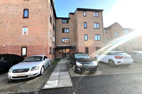 1 bedroom flat to rent, Streamside Close