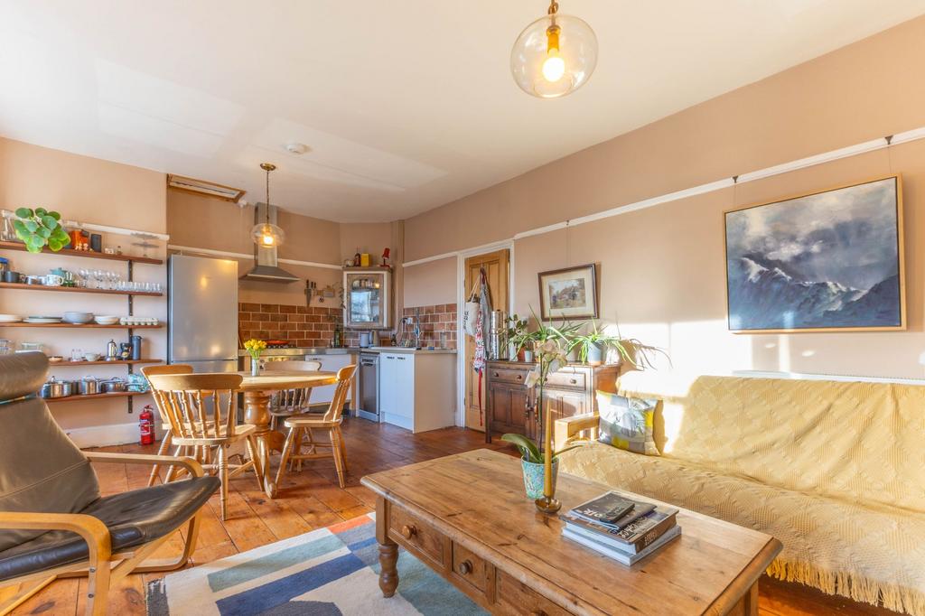 Kitchen / living area