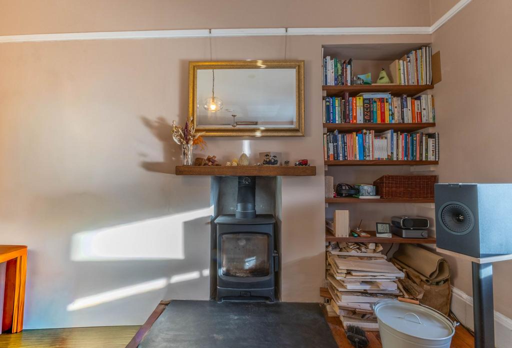 Kitchen / living area