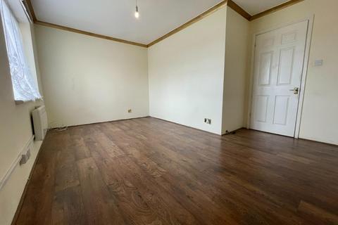 undefined, Maple Leaf Court, Waltham Cross EN8