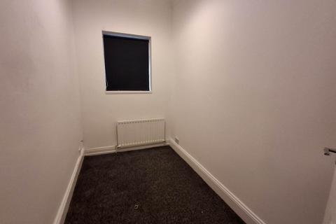 3 bedroom terraced house to rent, Sixth Street, Blackhall