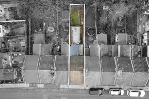 3 bedroom semi-detached house to rent, Wingfield Road, Gravesend, Kent, DA12