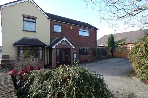 Main Street, Stretton, Burton-On-Trent