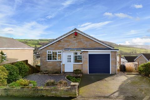 3 bedroom detached house for sale, Aire Valley Drive, Bradley, North Yorkshire, BD20