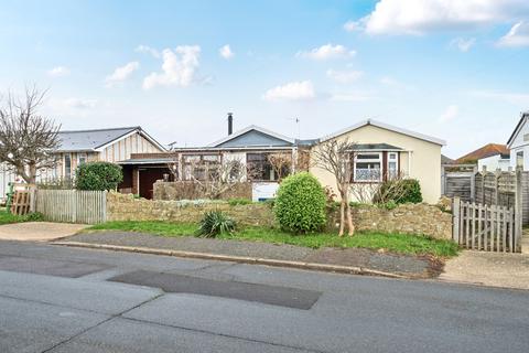 2 bedroom detached bungalow for sale, Drift Road, Selsey, PO20