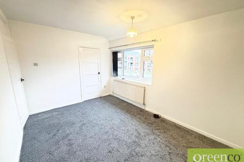 2 bedroom terraced house to rent, Manchester Road East, Salford M38