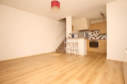 1 bedroom house to rent, Cornhill Close, Addlestone, KT15