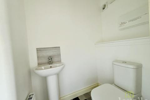 3 bedroom townhouse for sale, Alderton Chase, Gainsborough DN21