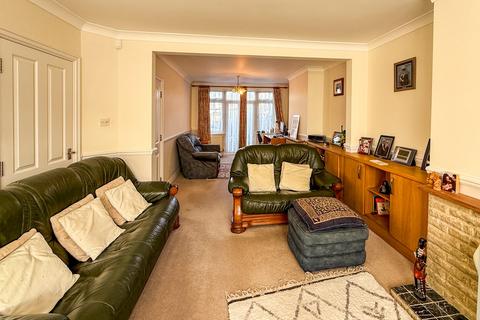 undefined, Windermere Avenue, Wembley, HA9