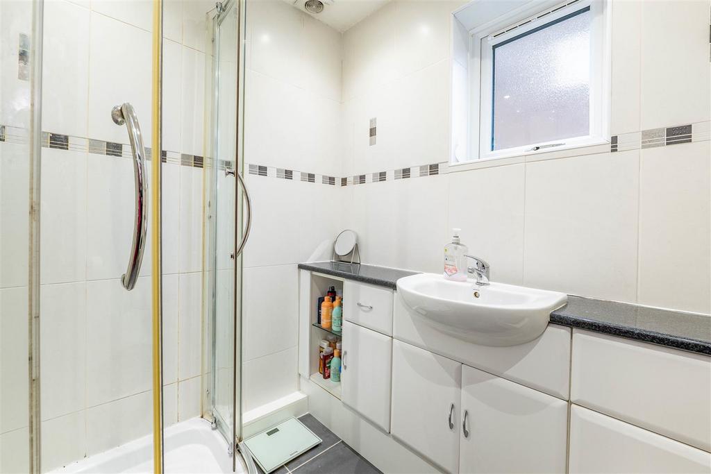 Family Shower Room