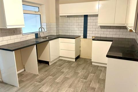 3 bedroom property to rent, Colebrook Road, Littlehampton BN17