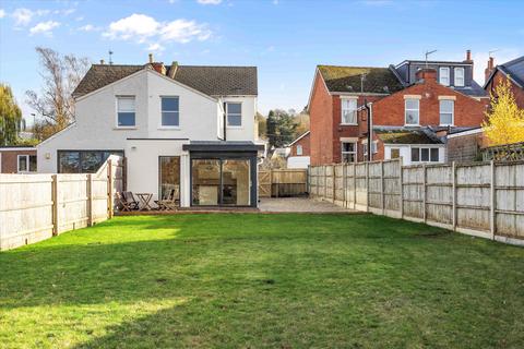 undefined, Old Bath Road, Cheltenham, Gloucestershire, GL53