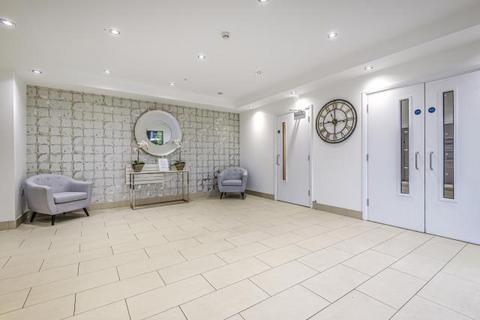 2 bedroom flat for sale, Newbury,  Berkshire,  RG14