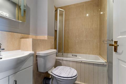 undefined, Kings Road, Petersfield