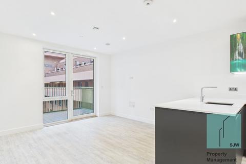 undefined, Gwen Davis Way, Dagenham RM9