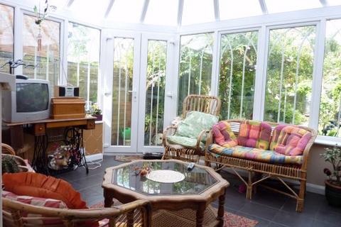 undefined, Cottimore Avenue, WALTON-ON-THAMES, Surrey, KT12