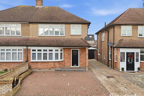 3 bedroom semi-detached house for sale, Trent Avenue, Upminster, RM14