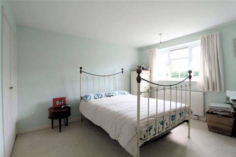 3 bedroom terraced house for sale, Cavenham Close, Woking, Surrey, GU22