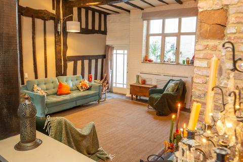 3 bedroom terraced house for sale, West Street, Faversham, Kent, ME13