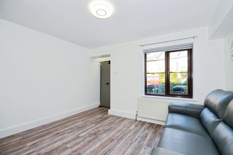 1 bedroom flat for sale, Queens Road, Watford WD17