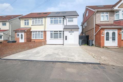undefined, Ellerdine Road, Hounslow TW3