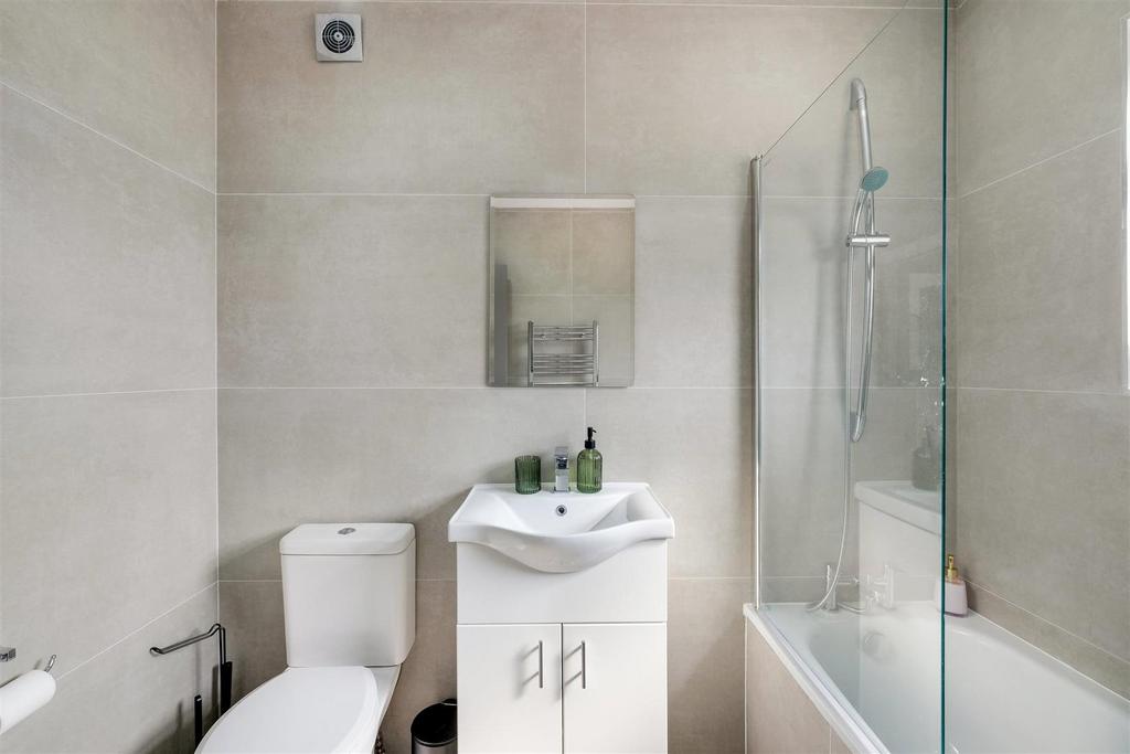 360 TW3 Ellerdine Rd 207-A-23.jpg